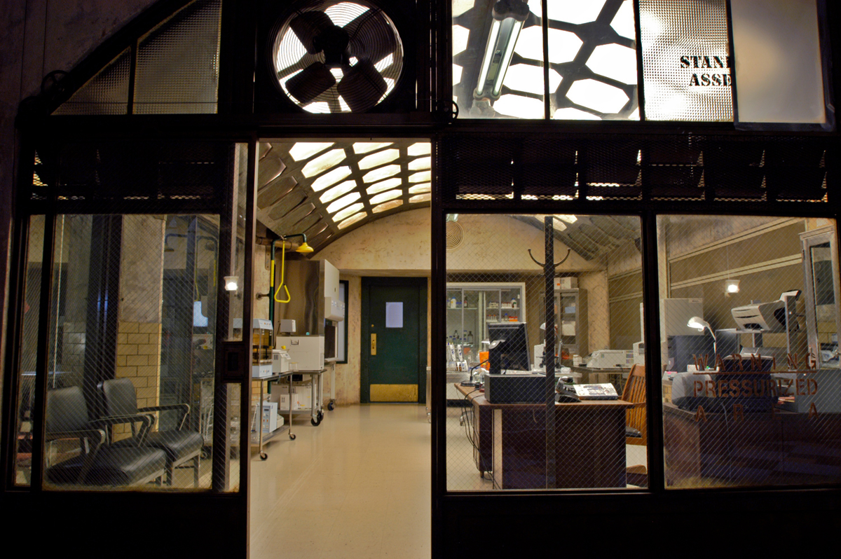 CSI: NY - Detective office set