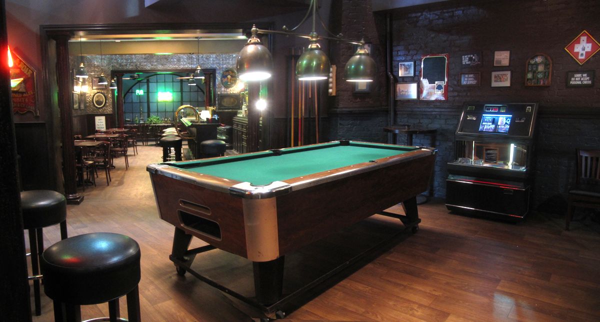 CSI: NY - Pool hall set