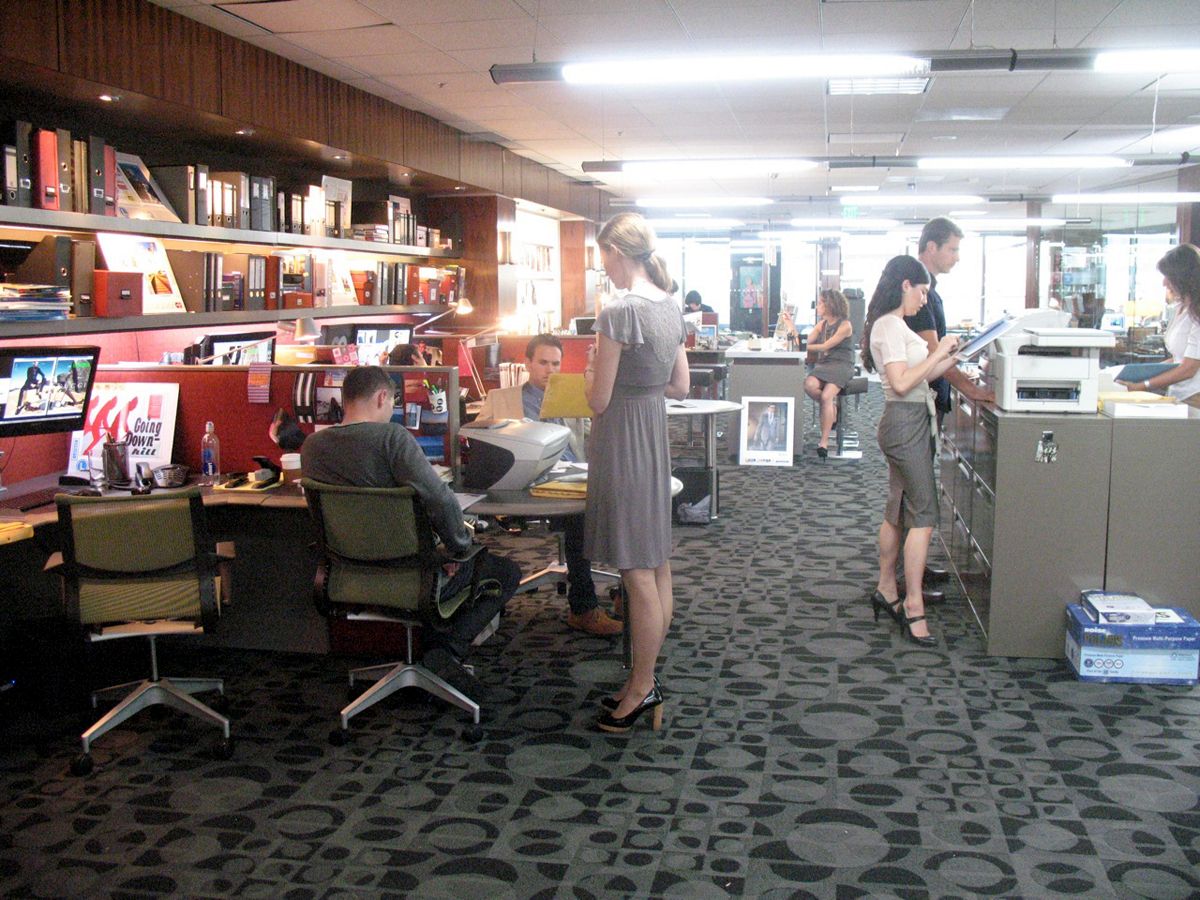 Friends With Benefits - Executive office set