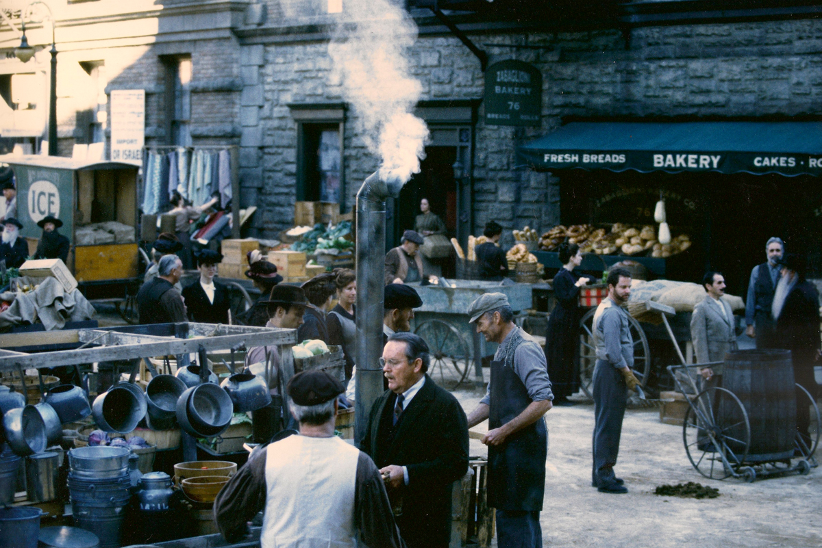 Winchell - Party foyer set